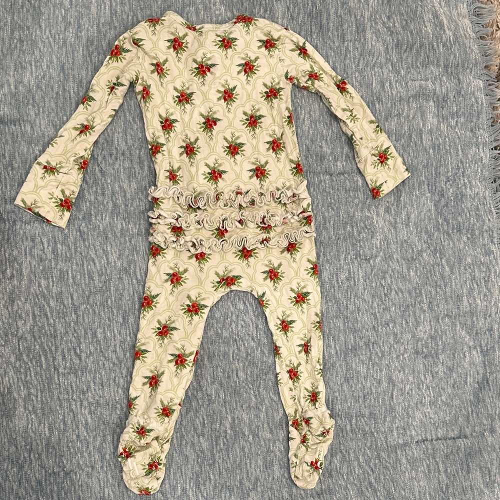 Posh Peanut White, Green and Red Floral Kids Footie - Picture 2 of 4